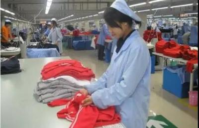 探秘隐藏的服装批发市场 价格竟低于广州、虎门！